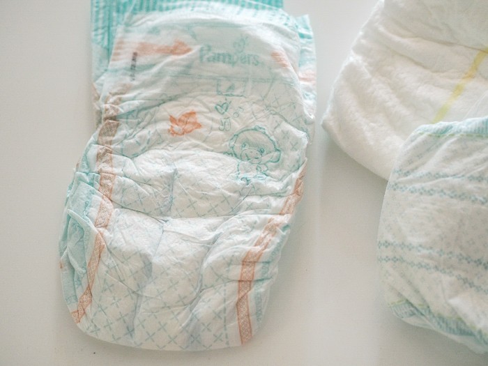 pampers premium care białe